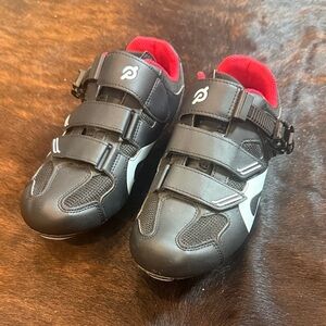 Adult Peloton cycling shoes 41
